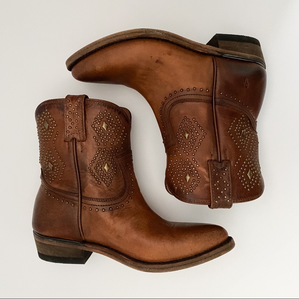 Frye Women's Billy Stud Short Western Boot